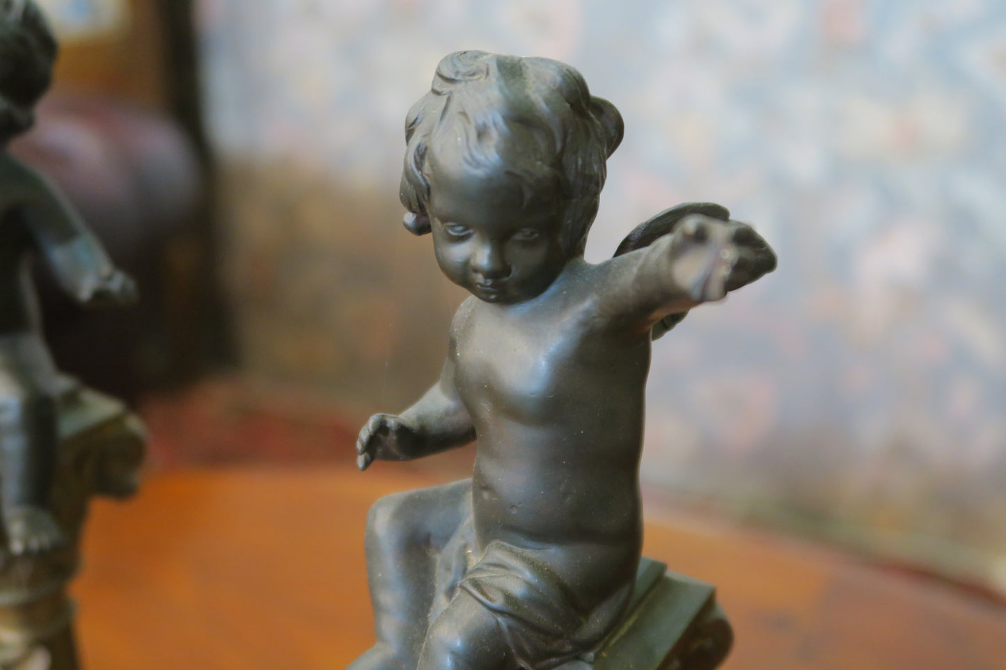 英國｜銅製大理石座小天使 ✤已蒙收藏